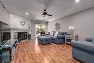 20940 Saticoy St, Canoga Park, CA 91304