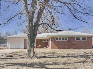 1453 N High St, Wichita, KS 67203