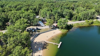 17016 6th St, Wellston, MI 49689