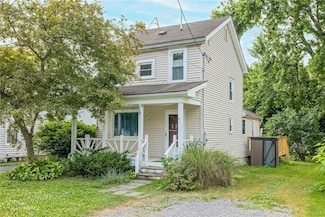 113 Myrtle St, Le Roy, NY 14482