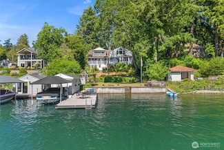 9144 Edgewater Dr SW, Lakewood, WA 98499