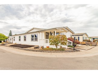 3700 Babcock Ln Unit 97, Eugene, OR 97401