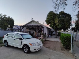 49 E San Joaquin St, Fresno, CA 93706