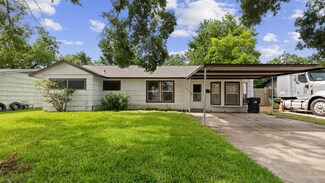 5854 Westover St, Houston, TX 77033