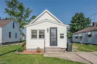 203 Warren Ave, Elyria, OH 44035