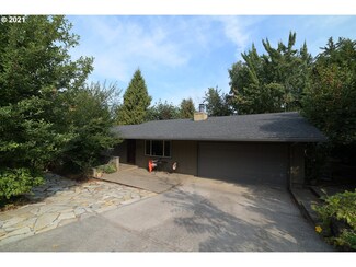 1707 SW Binford Lake Pkwy, Gresham, OR 97080