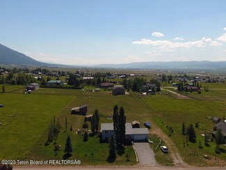 1015 Saddle Dr, Etna, WY 83118