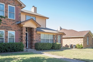 324 Nita Ln, Euless, TX 76040