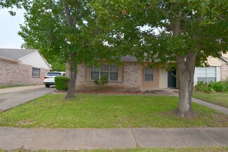 9611 Wellsworth Dr, Houston, TX 77083