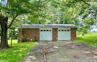 296 Kemper St, Eubank, KY 42567