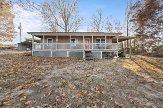 230 W Francis Spring Rd, Whitwell, TN 37397