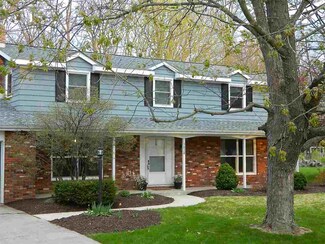 3038 Rockwood Dr, Fort Wayne, IN 46815