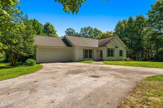 27 Rabbit Hill Dr, Crossville, TN 38571