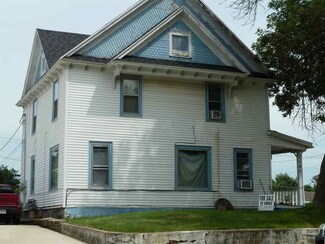 190 N Monroe St, Waterloo, WI 53594