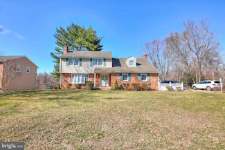26 Club View Ln, Phoenix, MD 21131