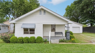 702 E Elgin Place, Broken Arrow, OK 74012