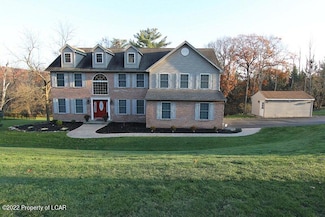 28 Rice Ct, Dallas, PA 18612