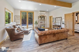 555 S Lower Rd, Palmer, AK 99645