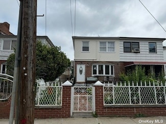 109-77 135th St, Jamaica, NY 11420