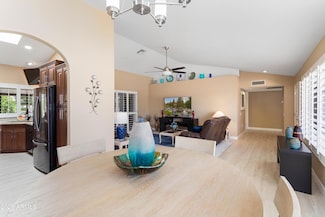 13635 W Gemstone Dr, Sun City West, AZ 85375