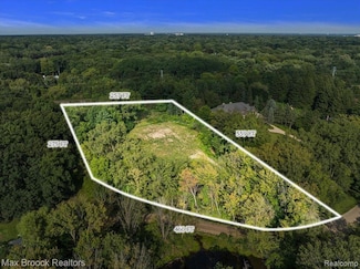 4675 Avondale Terrace, Bloomfield Hills, MI 48304