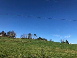 5 Poor House Rd, Lancaster, KY 40444