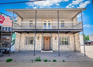 5 W Mesquite Ave, Rogers, TX 76569