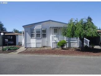 77500 S 6th St Unit B7, Cottage Grove, OR 97424