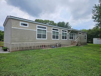 415 S West St, West Salem, IL 62476