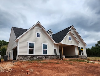 311 Old Shirley Rd, Central, SC 29630