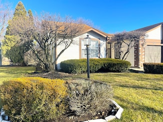 542 Lyon Dr, Buffalo Grove, IL 60089