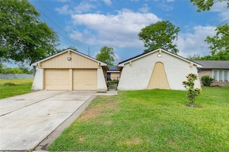 11203 Rousseau Dr, Houston, TX 77065