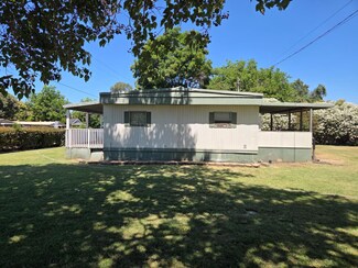 5661 Arboga Rd, Olivehurst, CA 95961