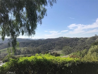 1145 Apache, Topanga, CA 90290