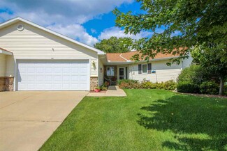 510 Country Ln, Cambridge, WI 53523