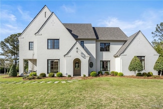 708 Highgrove Rd, Tuscaloosa, AL 35406