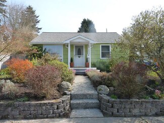 5938 47th Ave SW, Seattle, WA 98136