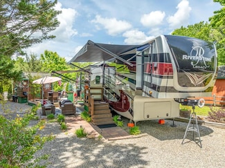 344 Choestoe Falls Cir, Blairsville, GA 30512