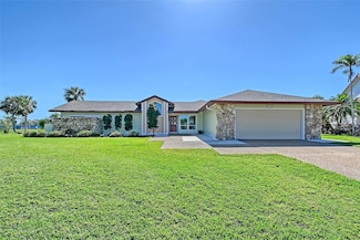 3704 Prairie Dunes Dr, Sarasota, FL 34238