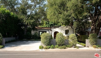 4935 Agnes Ave, Valley Village, CA 91607
