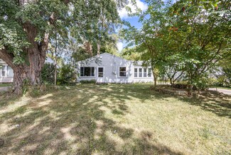 139 Wavell St SE, Grand Rapids, MI 49548