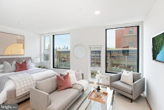 1141 N Front St Unit 402, Philadelphia, PA 19123