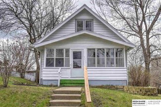 3275 Hascall St, Omaha, NE 68105
