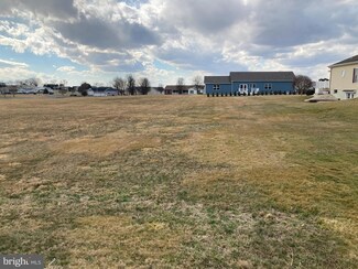 52 Bay Cir, Earleville, MD 21919