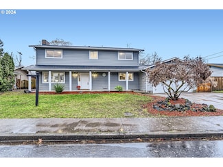 830 NE 18th St, McMinnville, OR 97128