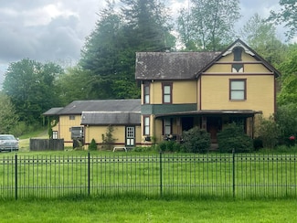 167 Love Hill Rd, Waverly, WV 26184