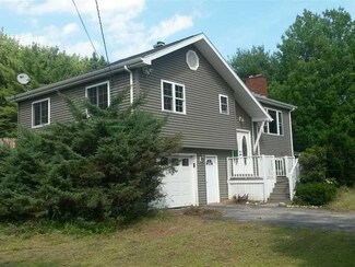 54 Richard St, Greene, ME 04236