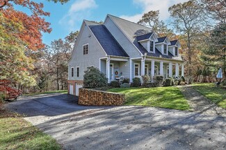 1 Stoney Hill Ln, South Dartmouth, MA 02748