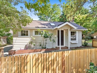 814 NE 92nd St, Seattle, WA 98115
