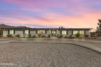 1521 W Chapala Dr, Tucson, AZ 85704